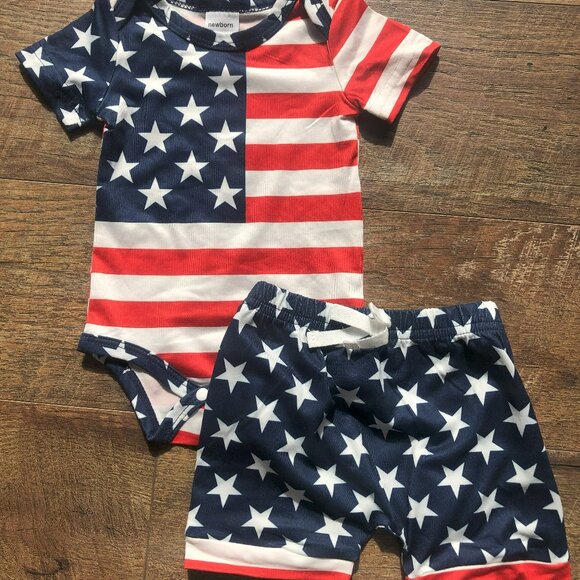 American flag stars and stripes Unisex outfit 2 piece set 9 - 12 months - Picture 1 of 3